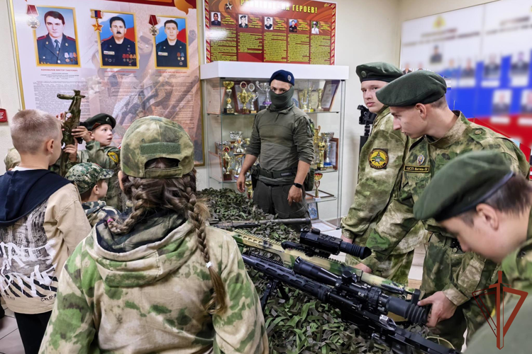 Акция «Каникулы с Росгвардией» продолжается в Брянске