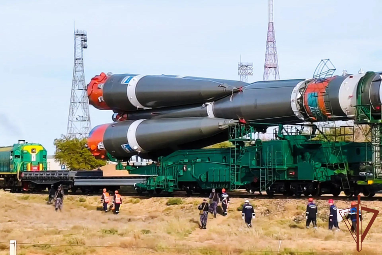 Росгвардейцы обеспечили безопасность транспортировки ракеты-носителя «Союз-2.1а» на космодроме «Байконур» (видео)