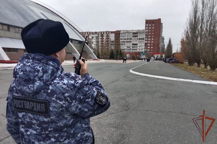 Росгвардейцы обеспечили безопасность на спортивных и культурных мероприятиях в Омской области