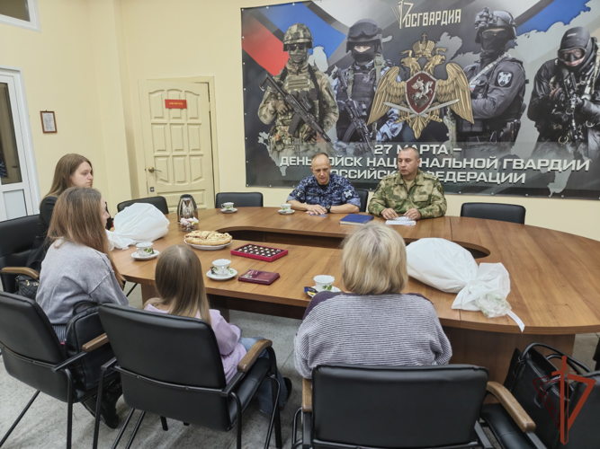 Родственникам погибших военнослужащих Росгвардии передали удостоверения к орденам Мужества
