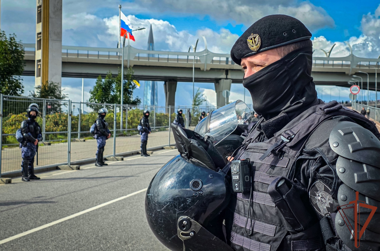 В Санкт-Петербурге подразделения Росгвардии обеспечили правопорядок во время футбольного матча «Зенит» – «ЦСКА»