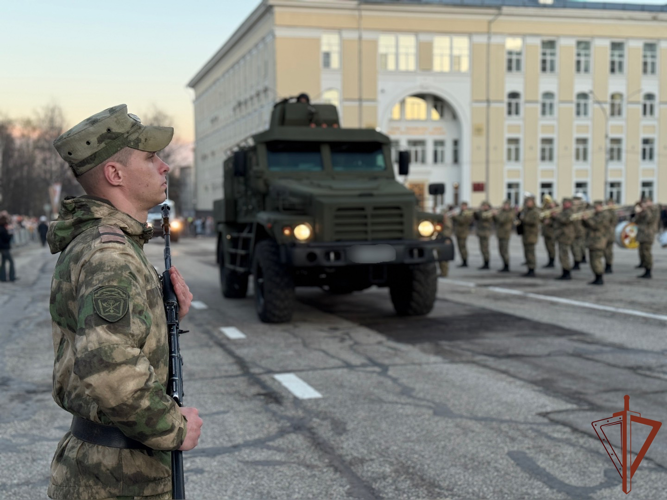 В Санкт-Петербурге и Сыктывкаре состоялись репетиции Парада Победы