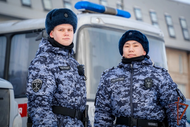 Безопасность матча КХЛ обеспечили росгвардейцы в Санкт-Петербурге