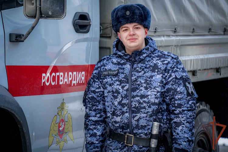Безопасность матча КХЛ обеспечили росгвардейцы в Санкт-Петербурге