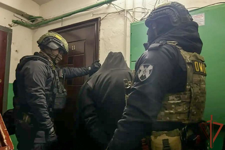 При содействии ОМОН Росгвардии в Калининградской области задержан подозреваемый в умышленном повреждении чужого имущества