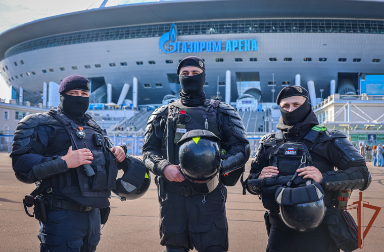 Росгвардейцы обеспечили безопасность матча РПЛ в Санкт-Петербурге