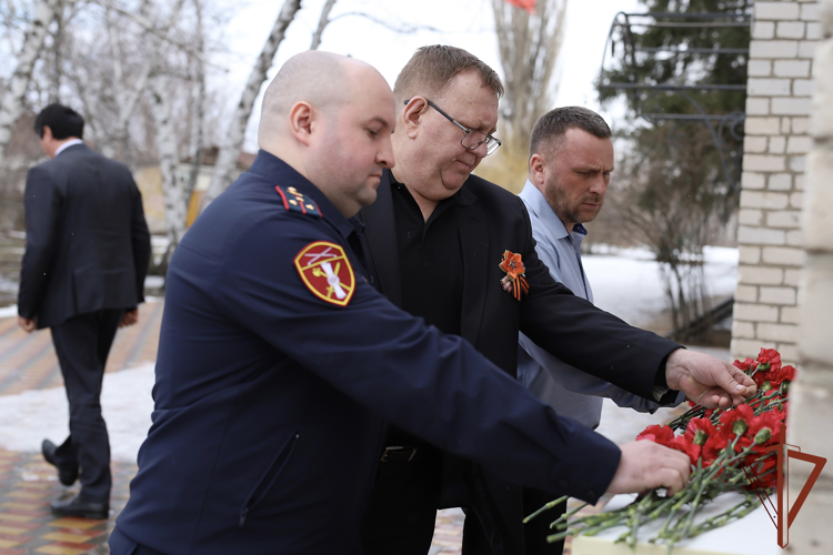 «Парту Героя» памяти погибшего сотрудника Росгвардии открыли в Волгоградской области