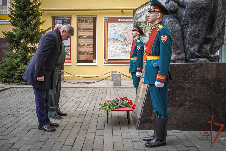 «Ветеранский десант» военной контрразведки ФСБ России провел встречу с росгвардейцами в Санкт-Петербрге