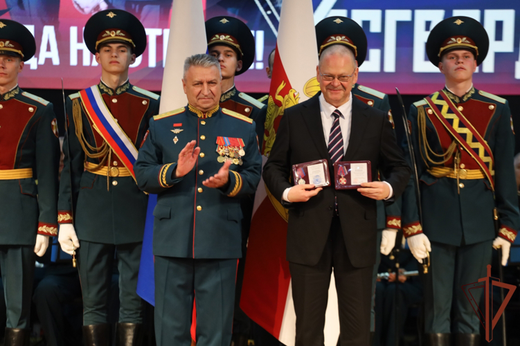 В Приволжском округе отметили 10 лет со дня образования Росгвардии (видео)