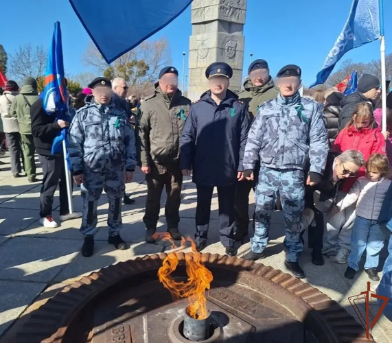 В Калининграде росгвардейцы приняли участие в памятном мероприятии, приуроченном к 81-ой годовщине взятия Кенигсберга