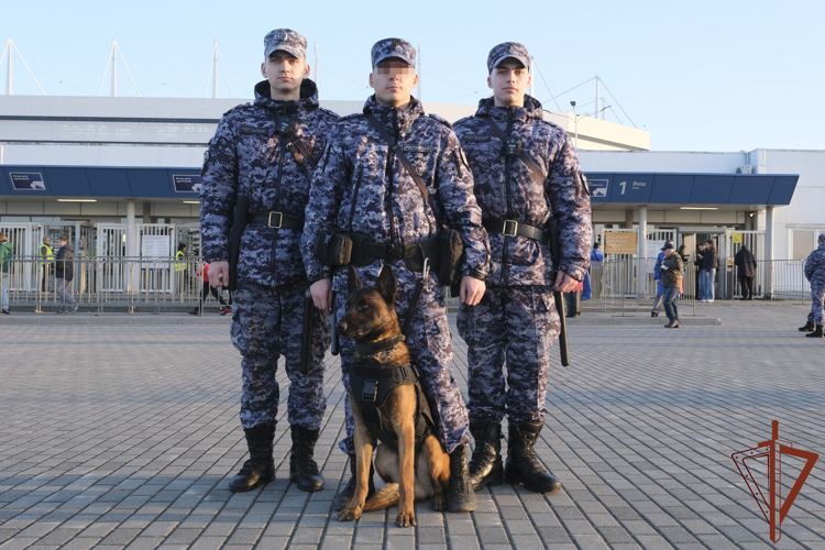 Росгвардейцы обеспечили безопасность футбольных матчей на северо-западе страны