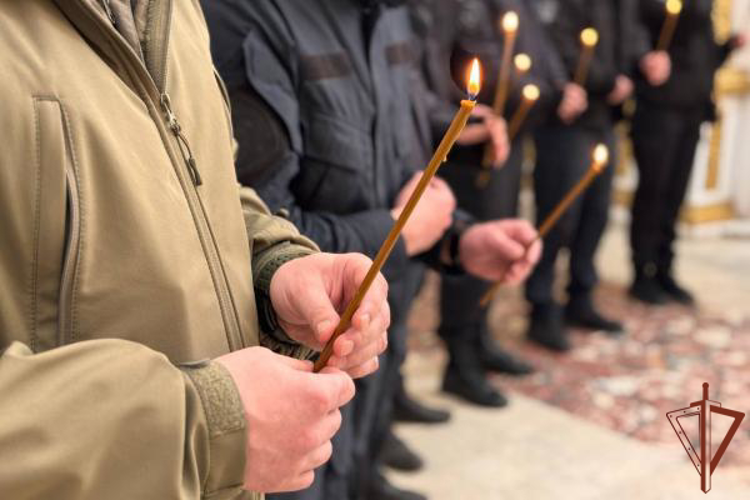 В преддверии празднования 10-летия Росгвардии в Калуге состоялся молебен