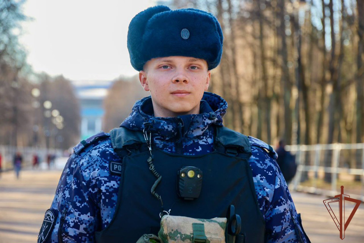 Росгвардейцы обеспечили безопасность международного матча по футболу в Санкт-Петербурге