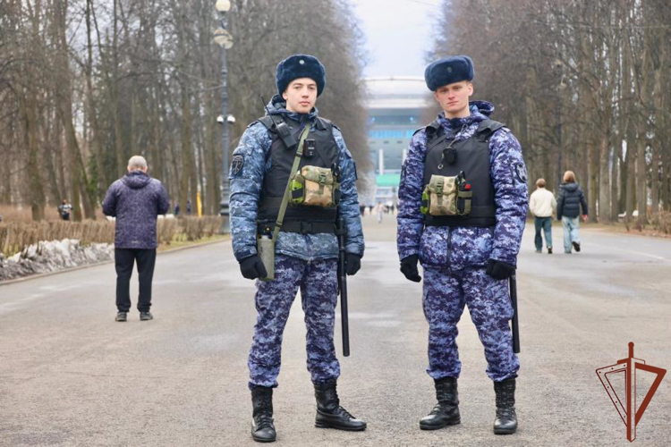 В Санкт-Петербурге росгвардейцы обеспечили безопасность футбольного матча между сборными России и Мали