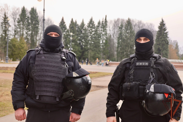 В Санкт-Петербурге росгвардейцы обеспечили безопасность футбольного матча между сборными России и Мали