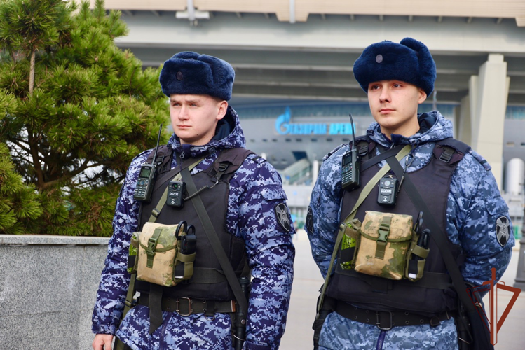 В Санкт-Петербурге росгвардейцы обеспечили безопасность футбольного матча между сборными России и Мали