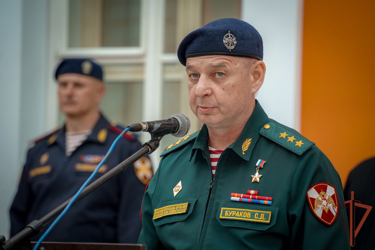 В Санкт-Петербурге отметили 95-ю годовщину формирования ордена Жукова бригады оперативного назначения Северо-Западного округа Росгвардии