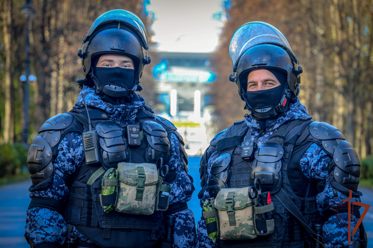 В Санкт-Петербурге росгвардейцы обеспечили безопасность футбольного матча «Зенит» - «Ахмат»
