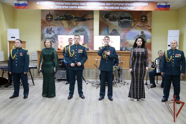 В Северо-Кавказском округе Росгвардии поздравили женщин с 8 марта