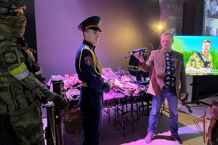 В Перми росгвардейцы представили свою экспозицию на федеральной выставке «Знание. Герои»