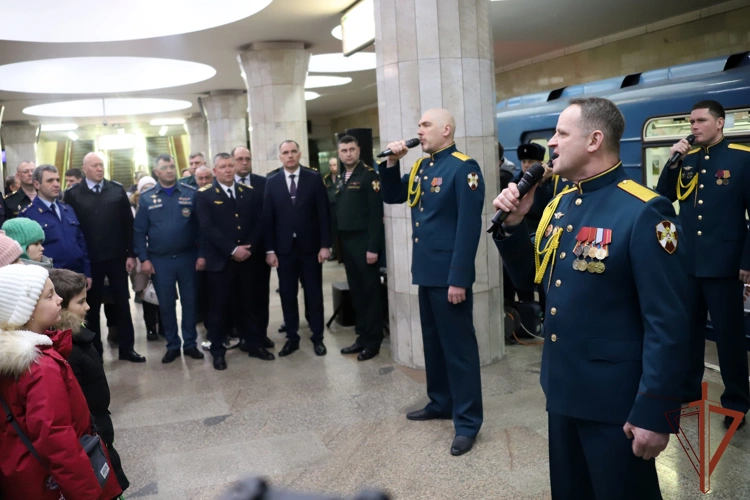 Тематический вагон-музей к юбилею Росгвардии запущен в новосибирском метрополитене