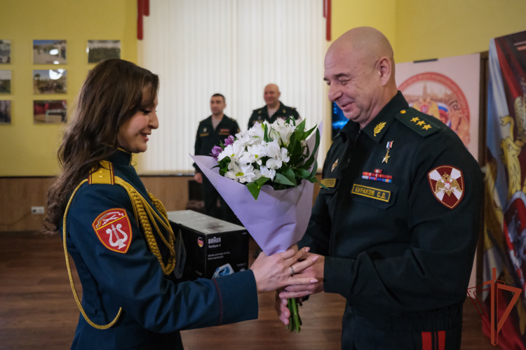 В Санкт-Петербурге отметили 30-летие ансамбля песни и пляски Северо-Западного округа Росгвардии