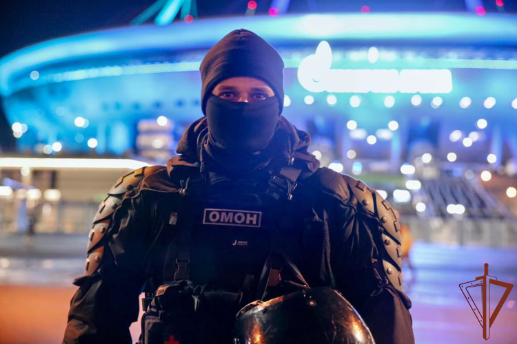 Росгвардейцы обеспечили безопасность матча РПЛ в Санкт-Петербурге
