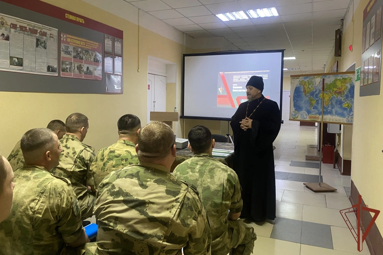 Мероприятия, посвященные Дню семьи, любви и верности, прошли в Сибирском округе Росгвардии