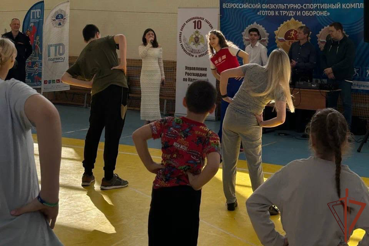 Семейный спортивный праздник, посвященный юбилею Росгвардии, прошел в Калуге