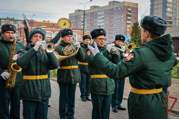 Росгвардейцы приняли участие в торжественном открытии Дома Юнармии в Петербурге