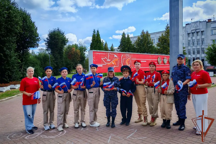 В регионах Центральной России прошли мероприятия, посвященные Дню государственного флага (видео)