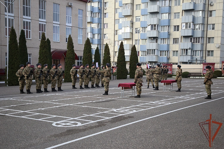 На Северном Кавказе новобранцы Росгвардии присягнули на верность Отечеству