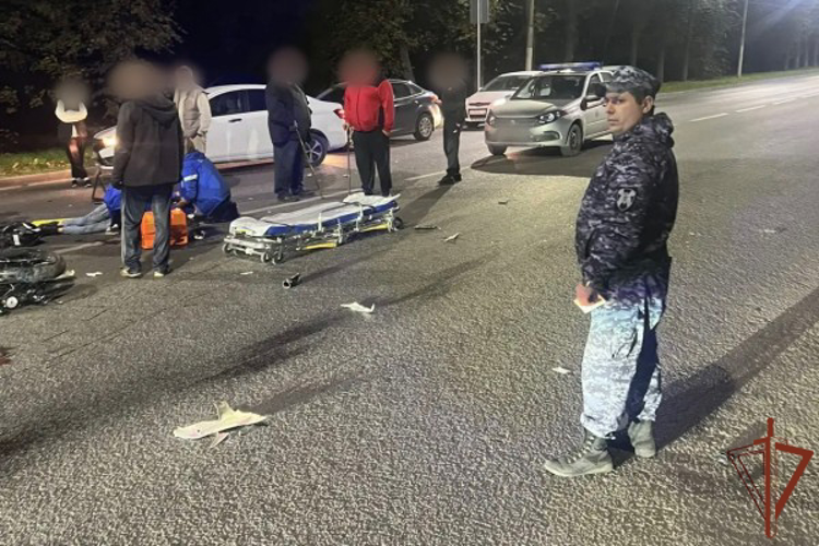 Росгвардейцы оказали помощь пострадавшему в ДТП в Калуге