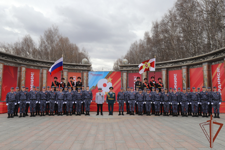 В День Победы в Уральском округе Росгвардии прошли памятные мероприятия
