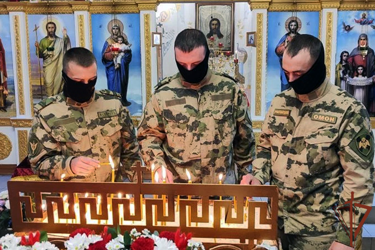 Молебен в честь покровителя российского воинства прошел в Запорожской области с участием росгвардейцев (видео)