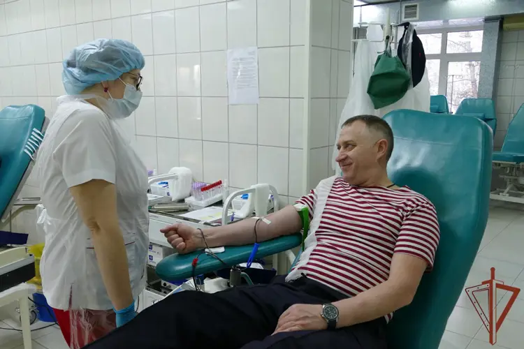 Донорская акция Росгвардии «От сердца к сердцу» прошла в Томске