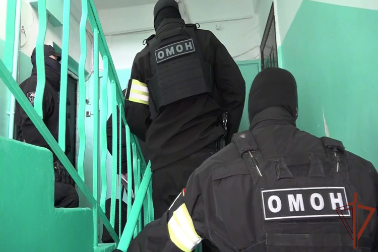 На Камчатке при участии спецназа Росгвардии пресечена деятельность запрещенной экстремистской организации