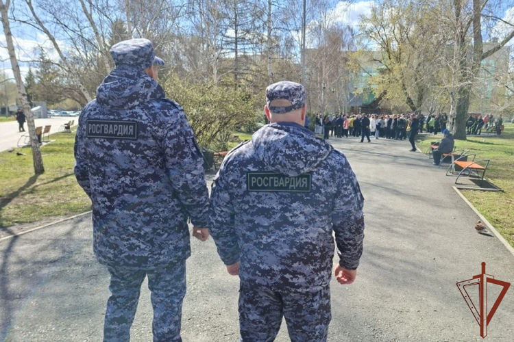 Росгвардия обеспечила правопорядок при проведении массовых мероприятий на Урале