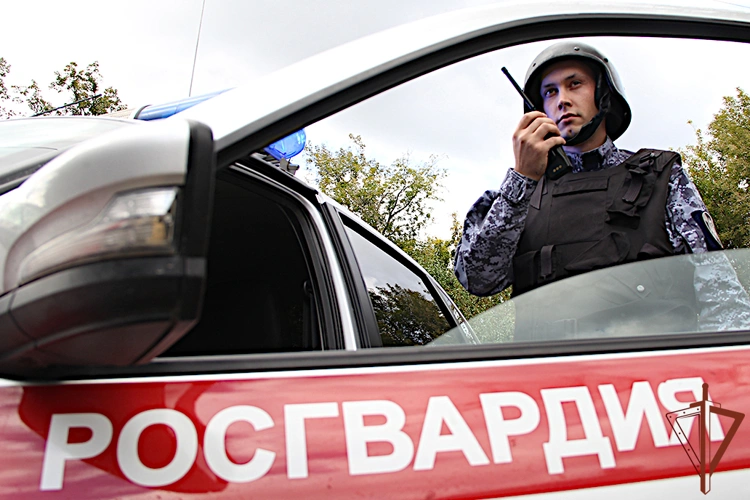 В Уральском округе Росгвардии подвели итоги обеспечения безопасности Дня знаний