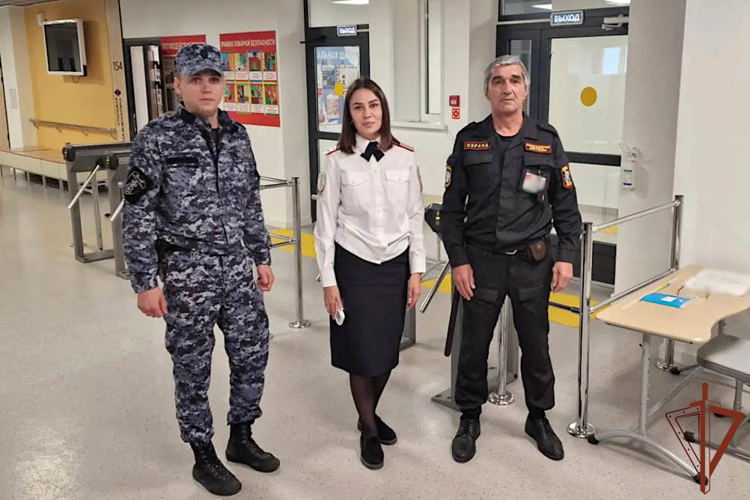 В Уральском округе Росгвардии подвели итоги обеспечения безопасности Дня знаний