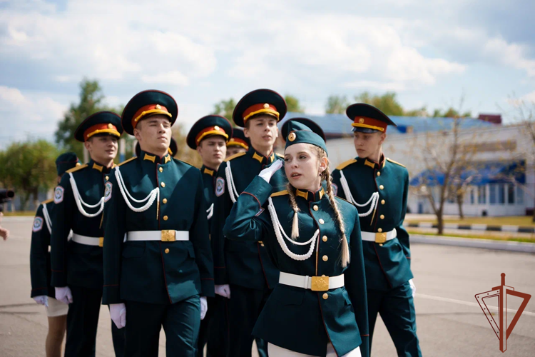 Сотрудники Росгвардии стали наставниками регионального этапа «Зарница 2.0» в Белгородской области
