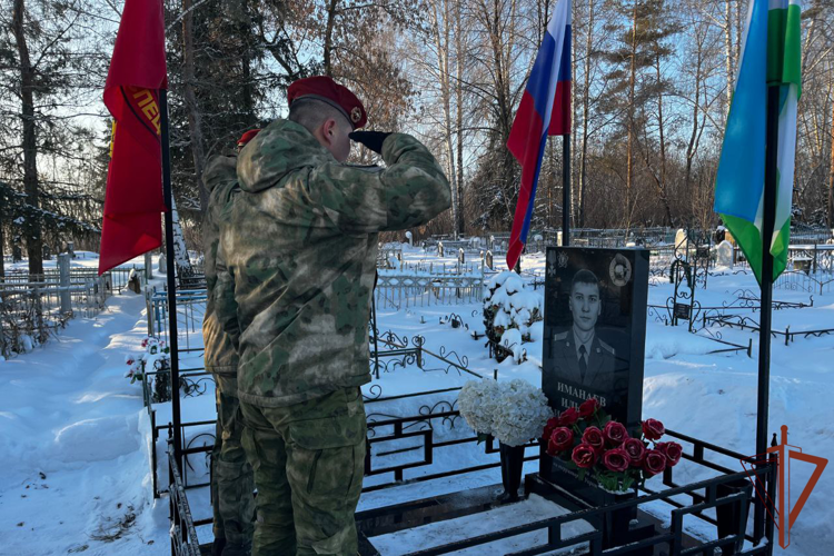 В Башкортостане почтили память героя-росгвардейца Ильдуса Иманаева