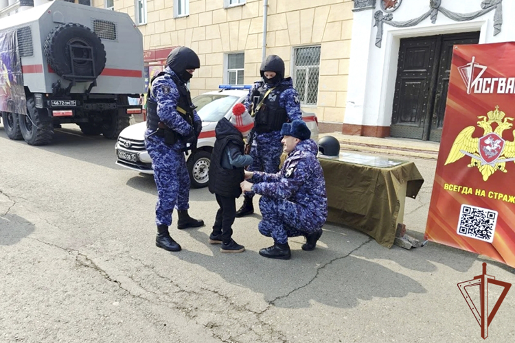 В Восточном округе Росгвардии прошли мероприятия, приуроченные к юбилею войск