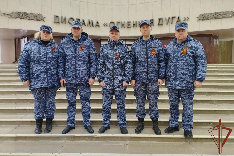 В Белгородской области росгвардейцы присоединились к Всероссийской патриотической акции «Георгиевская ленточка»