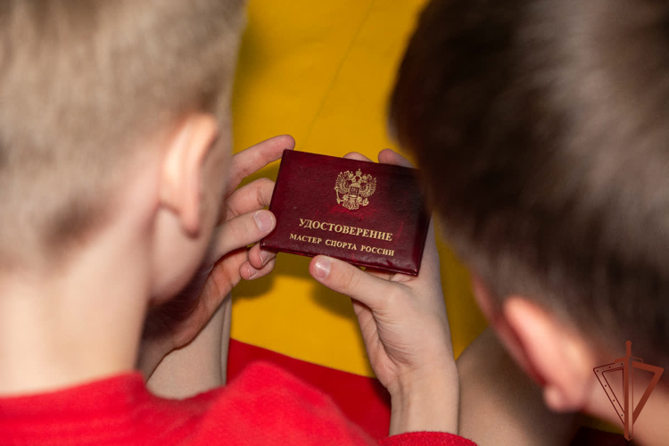 Офицер Росгвардии – пятикратный чемпион мира – провёл мастер-класс для юных спортсменов