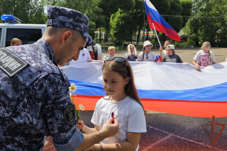 В Центральном округе Росгвардии прошли мероприятия, посвященные Дню России