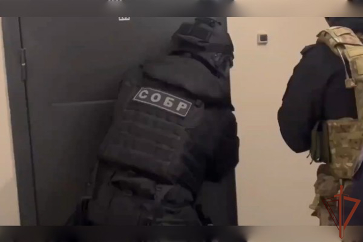 При силовой поддержке СОБР Росгвардии в Твери  задержаны подозреваемые в вымогательстве