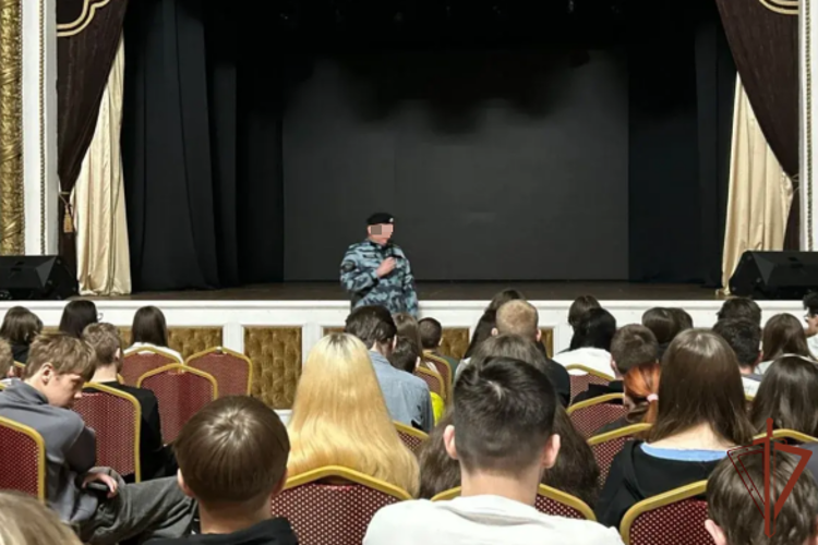 Росгвардейцы провели патриотические мероприятия в Центральной России