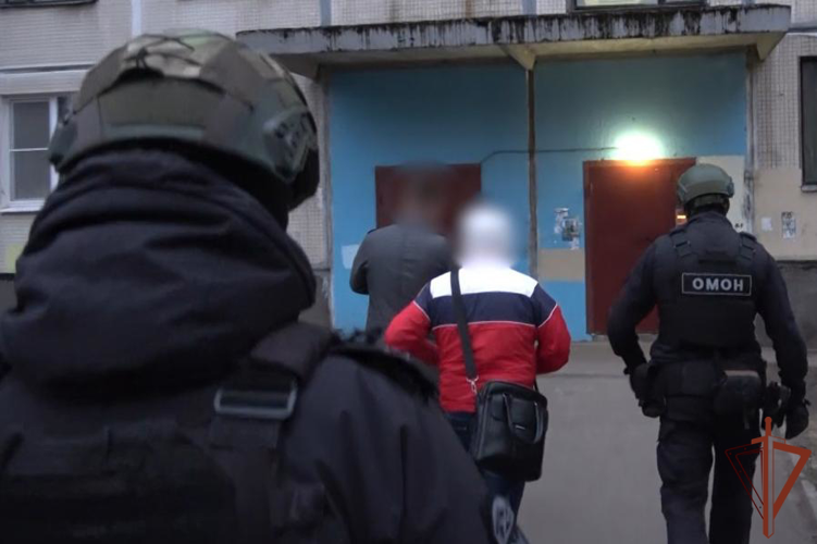 В Санкт-Петербурге при поддержке ОМОН Росгвардии пресечена противоправная деятельность по передаче военной продукции за рубеж