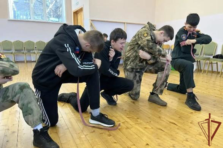 Ульяновские воспитанники «Гвардейской смены» отработали действия по оказанию первой помощи